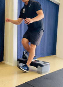 Read more about the article One Functional Exercise For Strengthening Your Patella Tendon