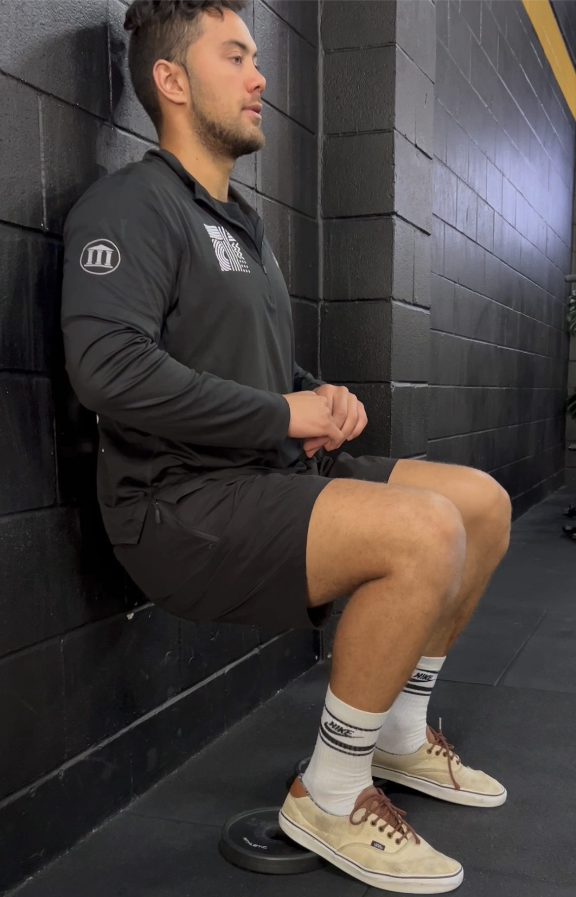 You are currently viewing Decline Wall Sits: An Easy Exercise for Patella Tendon Strength